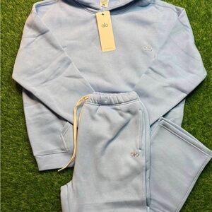 ALO Yoga Men's Light Blue Hoodie & Jogger Set